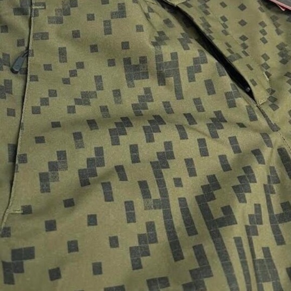 Mountain Hardwear Women’s Insulated Snow Pants - Picture 5 of 9